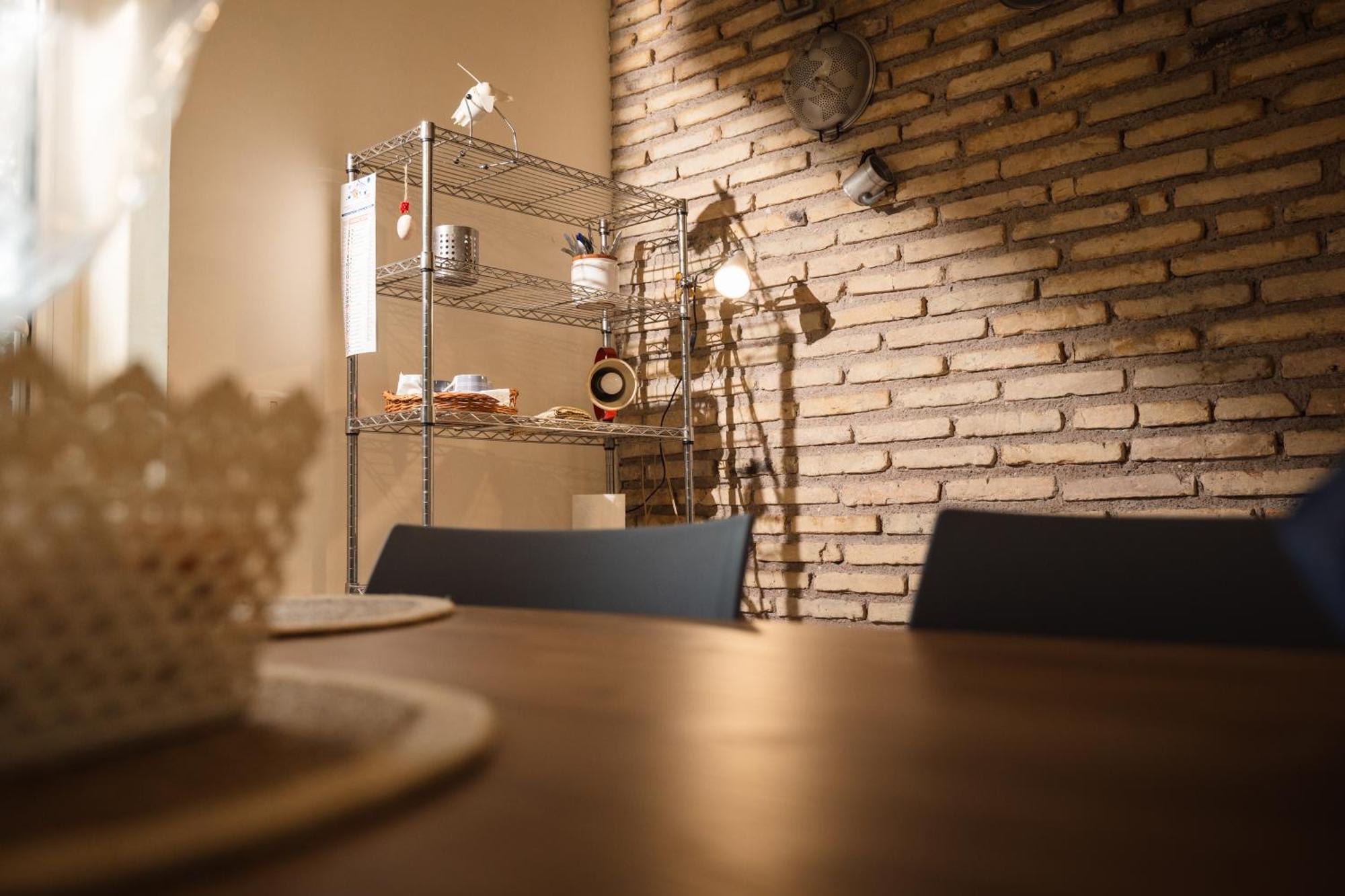 Two-room Apt. Under The Aqueduct's Arch In Pigneto Apartment Rome